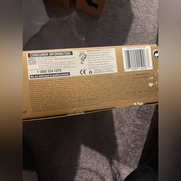 Star Trek Barbie and Ken - Picture 5 of 5